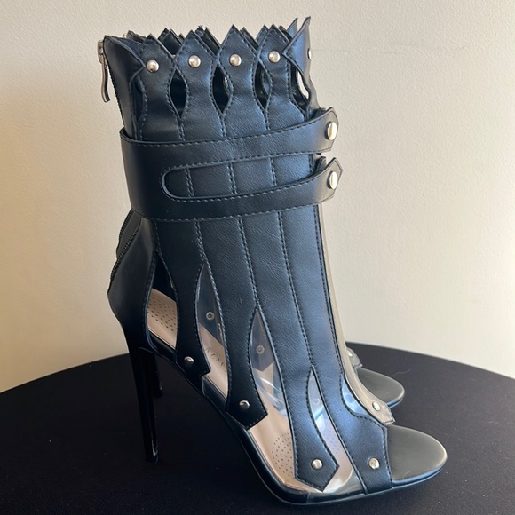 Azalea Wang Black Faux Leather Gladiator Heel 8 - Picture 3 of 8